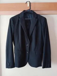 ユニクロ 黒 テーラード スーツ ジャケット 就活 7号