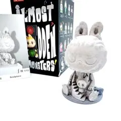 ラブブ フィギュア Almost Hidden 【 sculpture 】