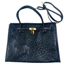 A4可能　人気の形♪　オーストリッチ風型押し2WAYバッグ