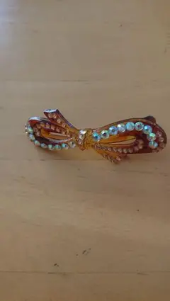 リボン型ヘアクリップ ストーン付き