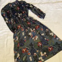 ZARAフローラルデザインワンピース7部袖　キャミソール付　長さ膝丈