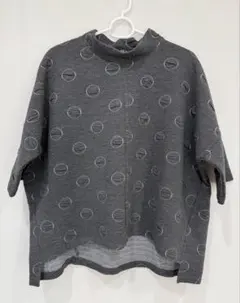 【期間限定お値下げ❣️】H•E † プルオーバー