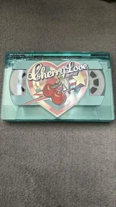 Cherry Love アイシャドウパレット #02