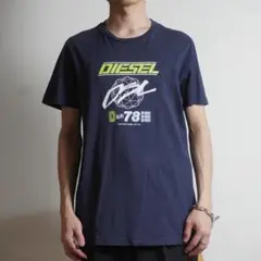 DIESEL グラフィックプリント半袖Tシャツ ネイビー/UW248