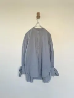 美品　Donoban　ドノバン　袖リボン　ノーカラーストライプシャツのサムネイル