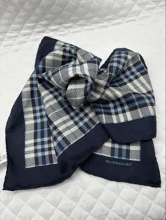 美品　BURBERRY バーバリー　ノバチェック　大判ハンカチのサムネイル