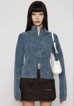 LAGUA GEM METAL MOTIF ZIP ニット