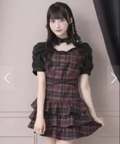 pium ピウム カットアウトクロスティアードワンピース