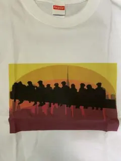 グラフィック プリントTシャツ