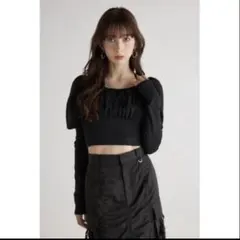 新品✨リエンダ　トップスのサムネイル