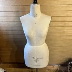 マネキン　MITSUBISHI