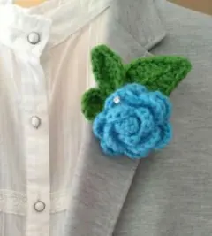 スカイブルーローズのブローチ・コサージュ