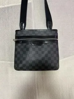LOUIS VUITTONメンズダミエ グラフィットショルダーバッグ ブラックのサムネイル