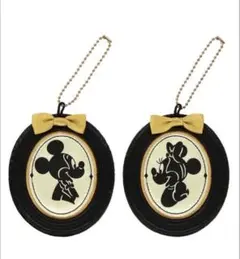 【新品】ミッキーミニー　ワッペンバッジ2個セット　ディズニーリゾートDisney