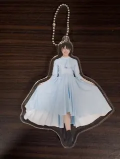 青いドレス アクリルスタンド ボールチェーン付き