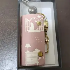 【新品】猫と窓のイラスト キーケース