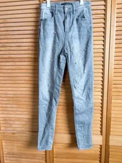 ビーズ付きスキニーパンツ グレー