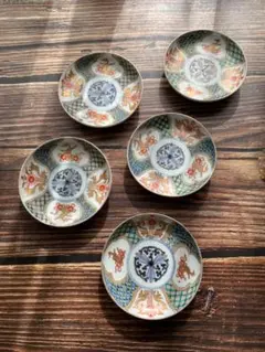 大聖寺伊万里　染錦　獅子に葉唐草の図 　雪輪膾皿　165AS-CTj 花唐草と獅子◇伊万里 染錦金彩膾皿 花唐草 青海波 深皿 骨董