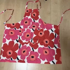 花柄 エプロン 赤 マリメッコ ウニッコ unikko marimekko