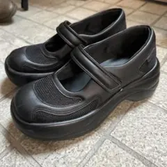 Charles&Keith カーブプラットフォームメリージェーン 23.5cm黒のサムネイル