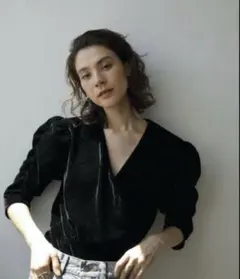 anuke Gather Velour Blouse ギャザーベロアブラウス anuke（アンヌーク）の「Gather Velour Blouse（シャツ/ブラウス