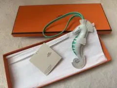 2026年最新】エルメスチャームタツノオトシゴの人気アイテム - メルカリ