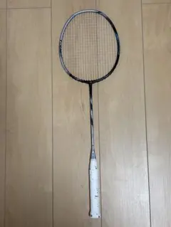【美品】YONEX アストロクス88D TOUR