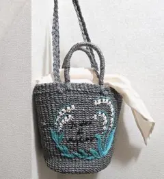 LA CITTA BIANCA 刺繍入りかごバッグ