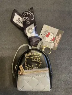 新品未使用 ハローキティ スカーフ付きチャーム リュック キーホルダー