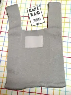 Item thumbnail for item 47b7d263-56f7-43b0-8106-c2920d2ffc8c