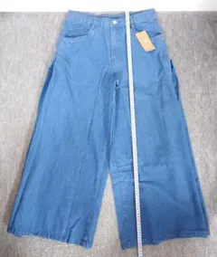新品・未使用☆　サイドタック　ワイドデニムパンツ　Ｌサイズ