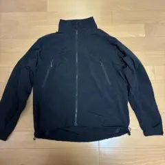 良品】DESCENTE ウインドシールドソフトシェルジャケット - メルカリ
