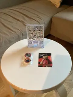 ハイキューアクリルガチャスタンド　ファスナーホルダー2個　カードセット