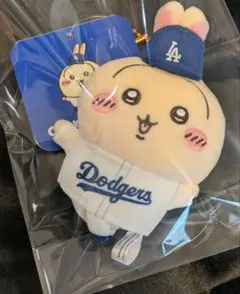 ちいかわ×MLB うさぎ　マスコット　ドジャース