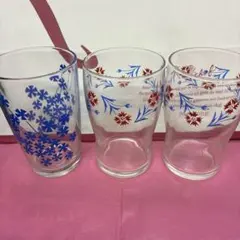 昭和レトロ　花柄ガラスコップ　3個セット　未使用