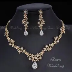 新品ゴールド2点セットネックレス&イヤリング/ピアス結婚式ブライダルウェディング