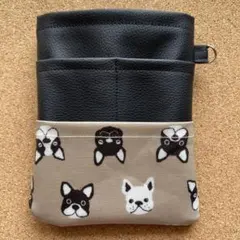 合皮　ラミネート　ナースポーチ　オーガナイザー　フレンチブルドッグ柄　犬柄