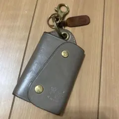 IL BISONTE イルビゾンテ　レザー キーケース　イタリア