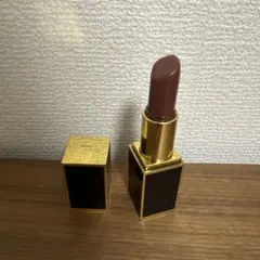 TOM FORD リップ カラー 17 アンダーステイティッドのサムネイル