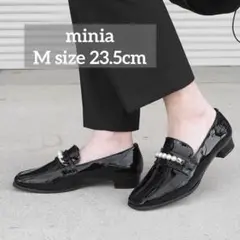 minia ブラックエナメルローファー M 23.5cm