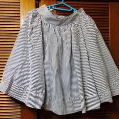 ストライプスカート