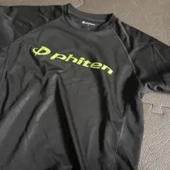 ファイテン　Tシャツ 黒/イエロープリント