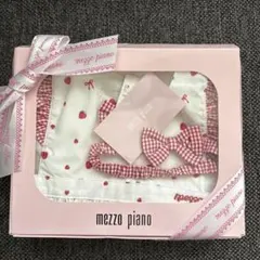 mezzo piano いちご柄エプロン　ヘアバンドセット