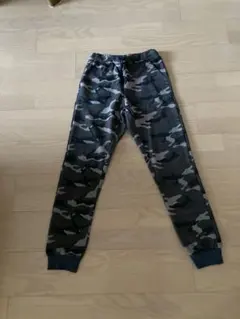 Item thumbnail for item d0aa7094-c45e-4741-a7d4-c4193b799654