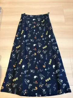 UNITED ARROWS ボタニカル セミフレア スカート