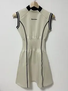 美品【TaylorMade ゴルフ ワンピース ベージュ　L 】 美品【TaylorMade ゴルフ ワンピース ベージュ L 】