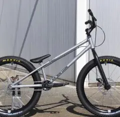 Kokoさま専用 SANTA CRUZ Jackal V4 26インチ Sサイズ - メルカリ