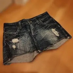 ダメージ加工ダークデニムショートパンツ