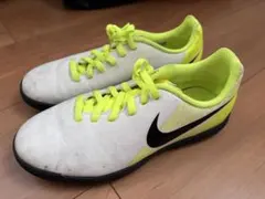 廃盤レアモデル　NIKE ナイキ　フットボール　フットサルシューズ 2025年最新】nike フットサルシューズの人気アイテム - メルカリ