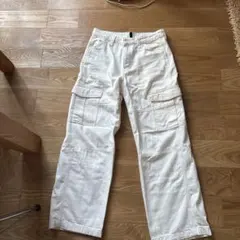 H&M ホワイト カーゴパンツ メンズのサムネイル